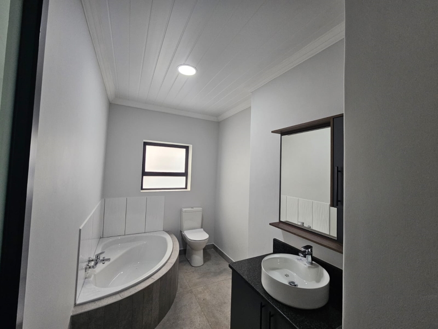 4 Bedroom Property for Sale in Stilbaai Wes Western Cape